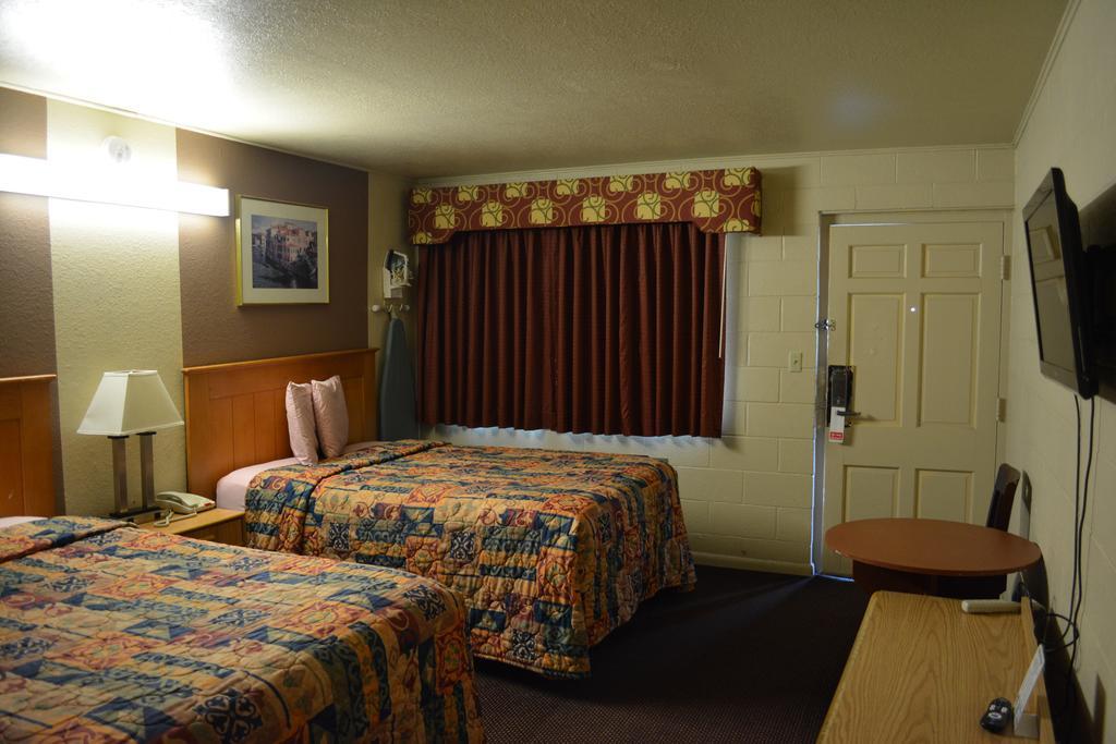 Great Western Inn Джънкшън Сити Екстериор снимка