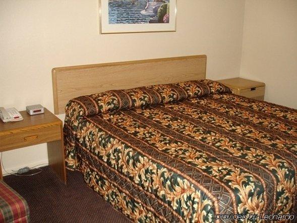 Great Western Inn Джънкшън Сити Стая снимка