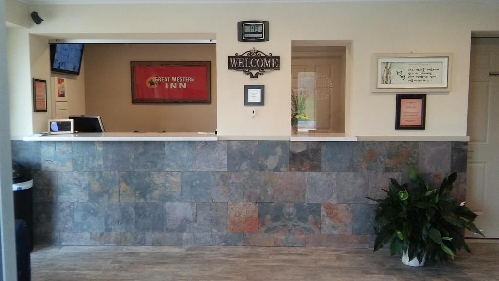 Great Western Inn Джънкшън Сити Екстериор снимка